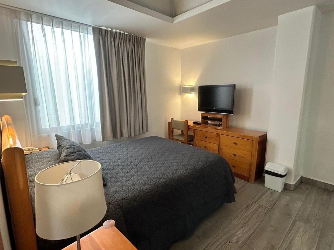 Suites Arquimedes 33 — Photos 2